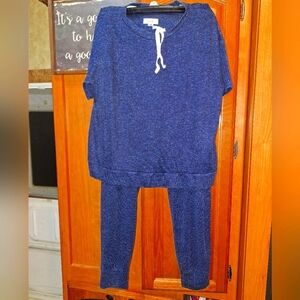 Nicole Miller New York Blue Knit Two-Piece Sleep Set In A Womens Size Medium.
